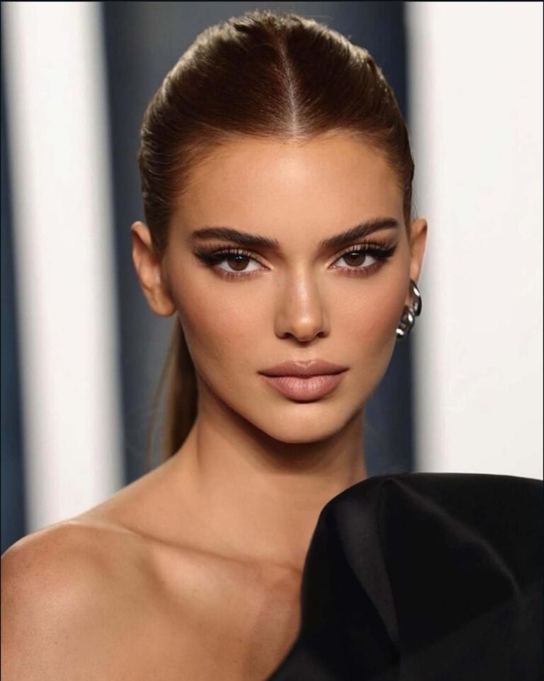 کندال جنر: بیوگرافی، حواشی و جنجال‌ها